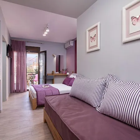 Homelia Apartament *