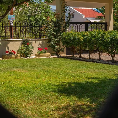 Homelia Apartment
