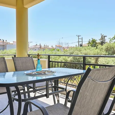 Homelia Apartment *