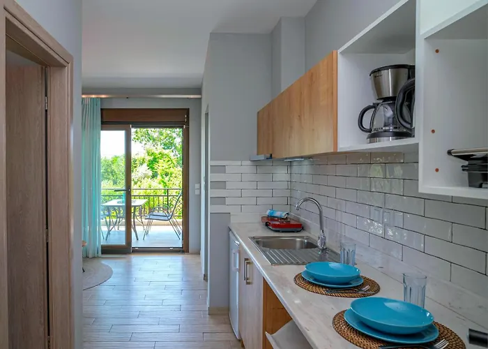 Homelia לימנריה